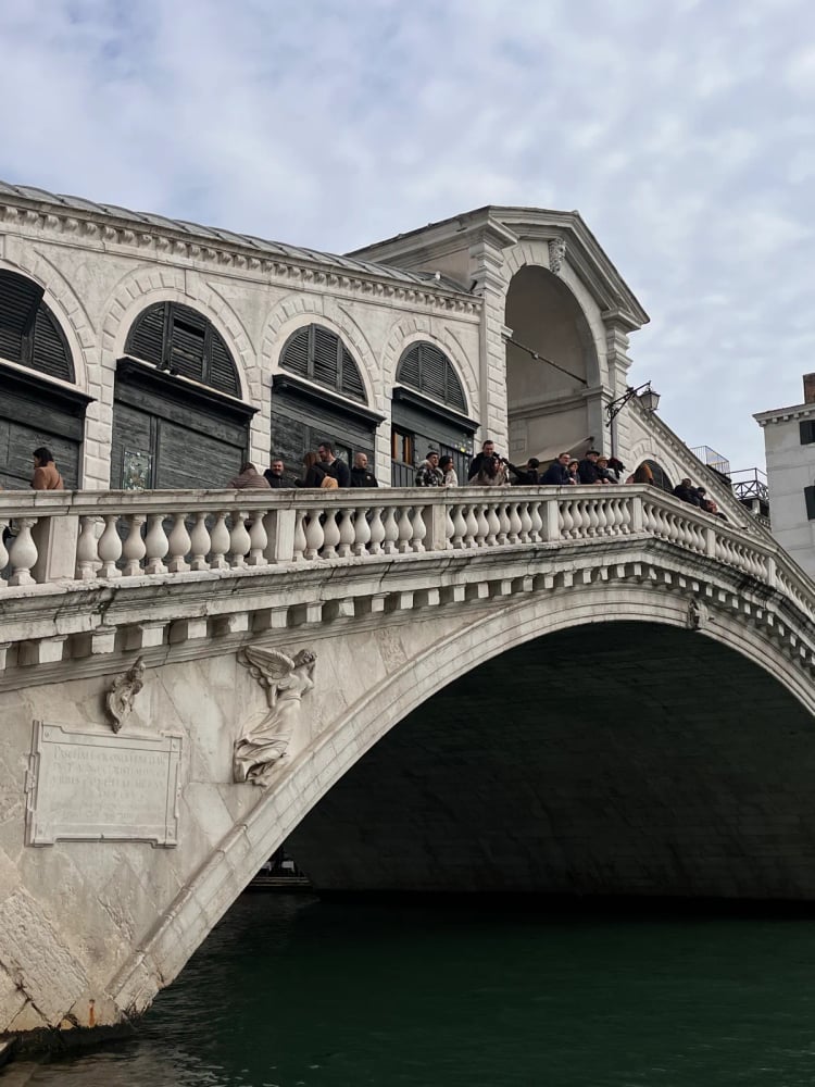 Ponte di Rialto — Venice