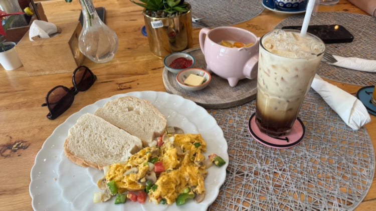 Peine Cafe & Bistro — Pattaya City