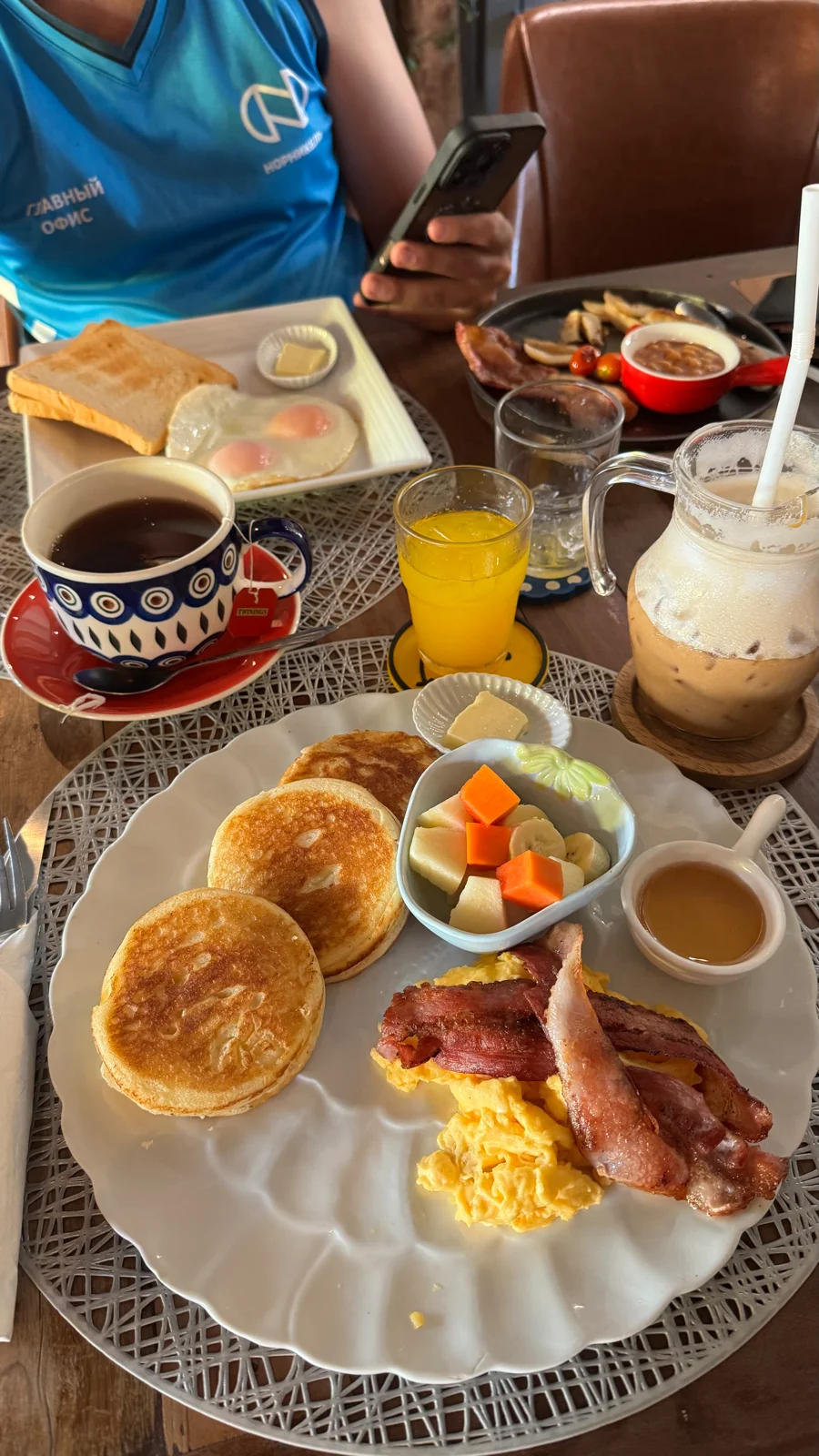 Peine Cafe & Bistro