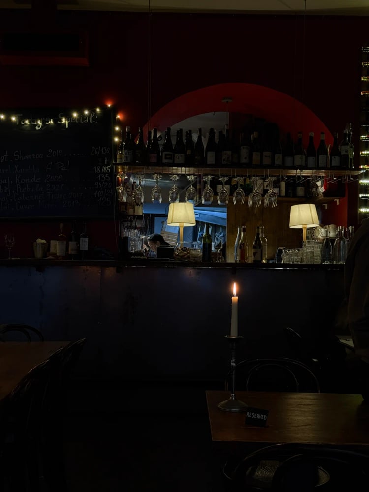 DADI wine bar and shop — Tbilisi