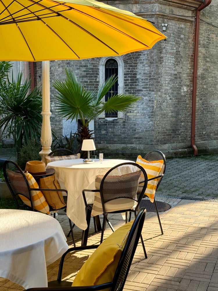 ნიშა რესტორანი • Nisha Restaurant — Batumi
