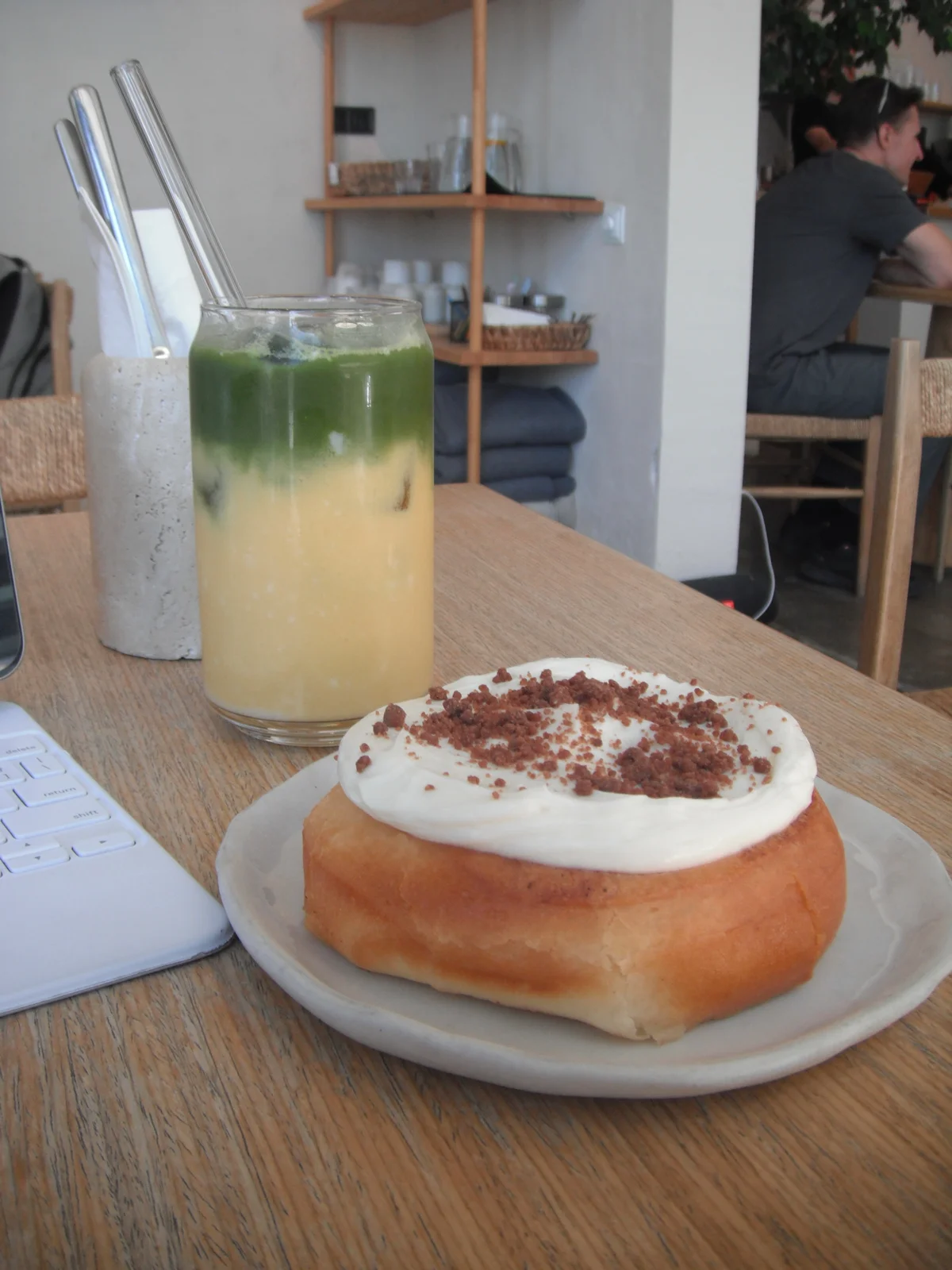 Pure coffee & food