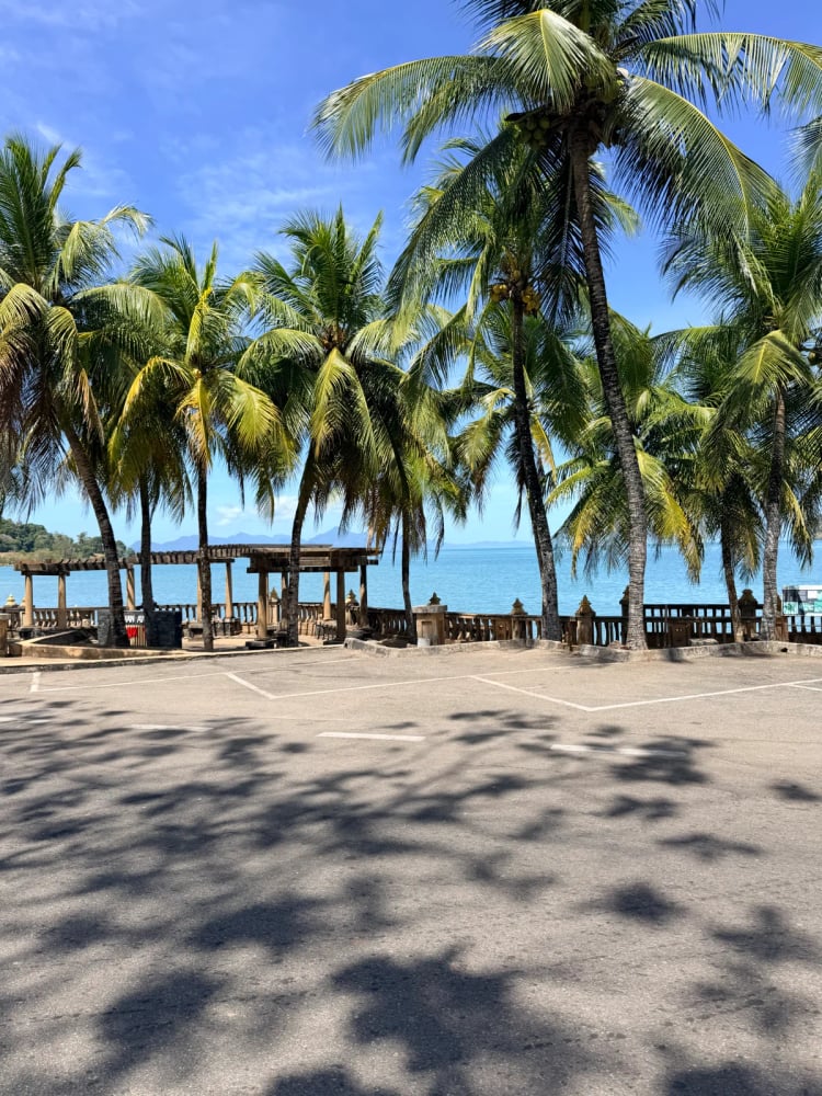 Teluk Yu Beach — Langkawi