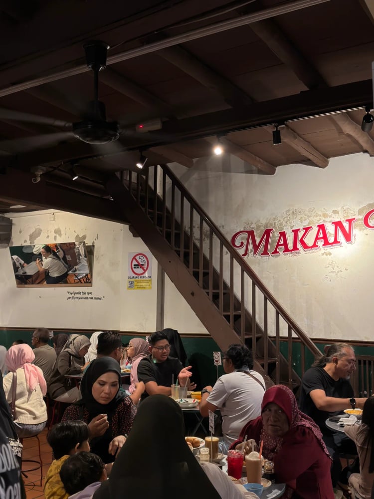 Makan Pagi by Fizzy Cafe — George Town