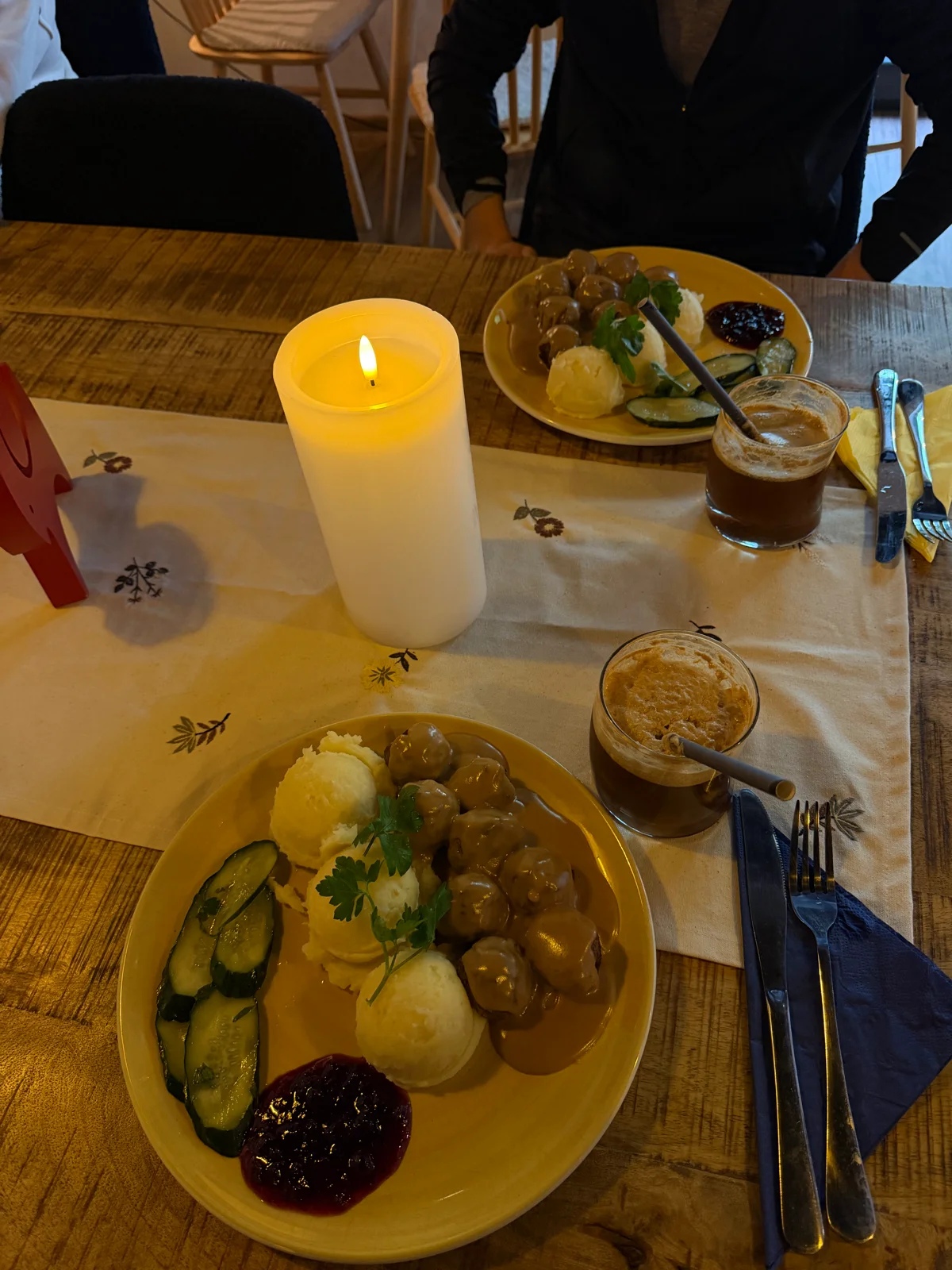 FIKA Swedish Cafe | ფიკა - შვედური კაფე