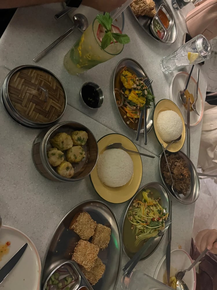 Phet Phet — Riyadh