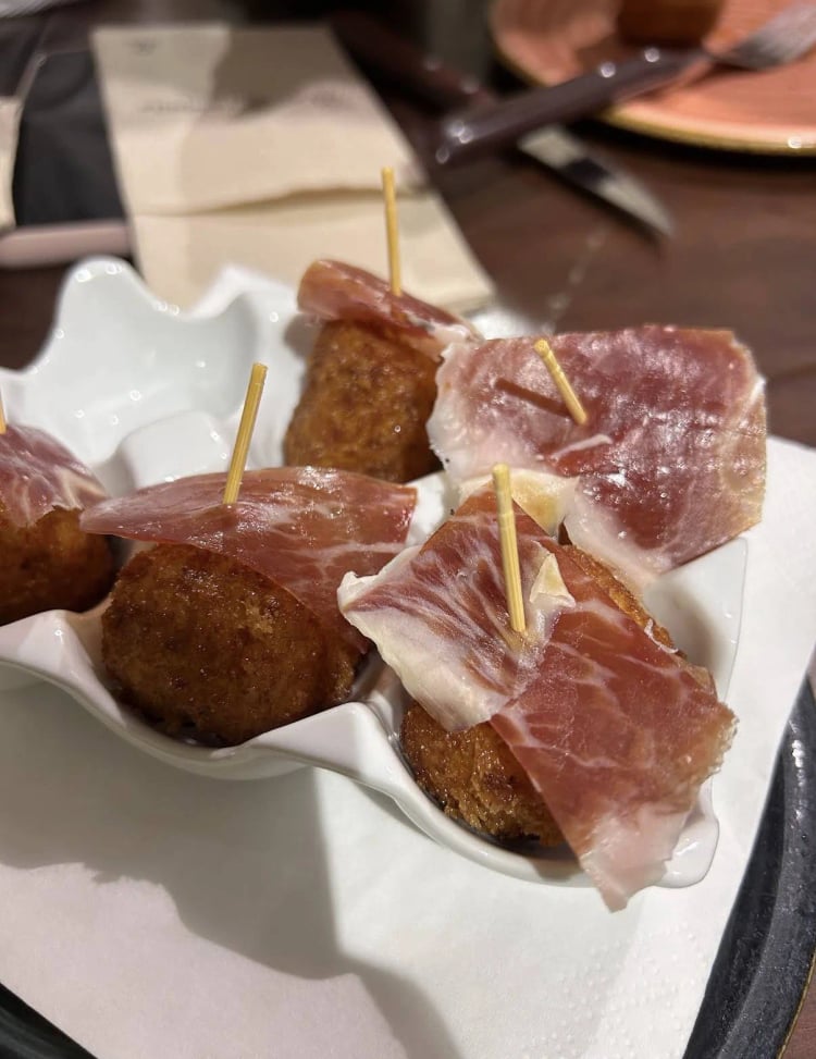 Bar Frasquito — Setenil de las Bodegas