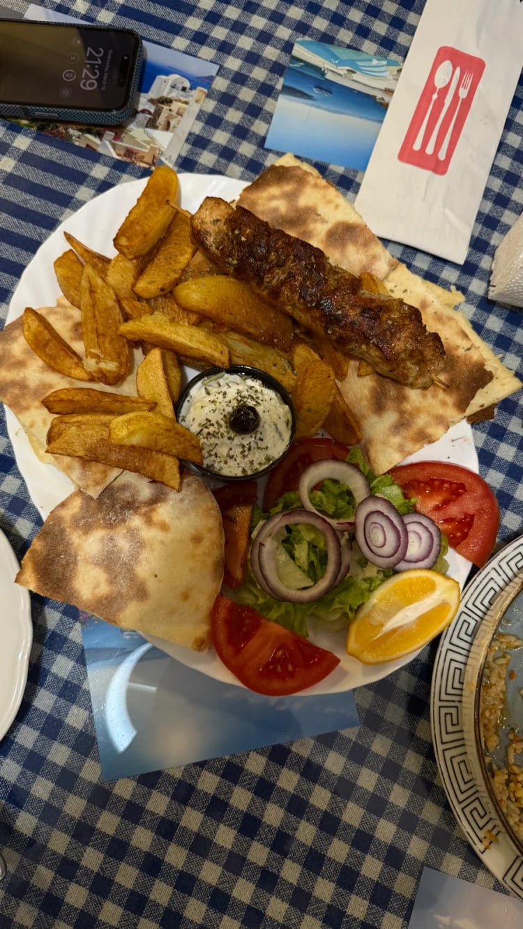 Cafe Ellada — Batumi