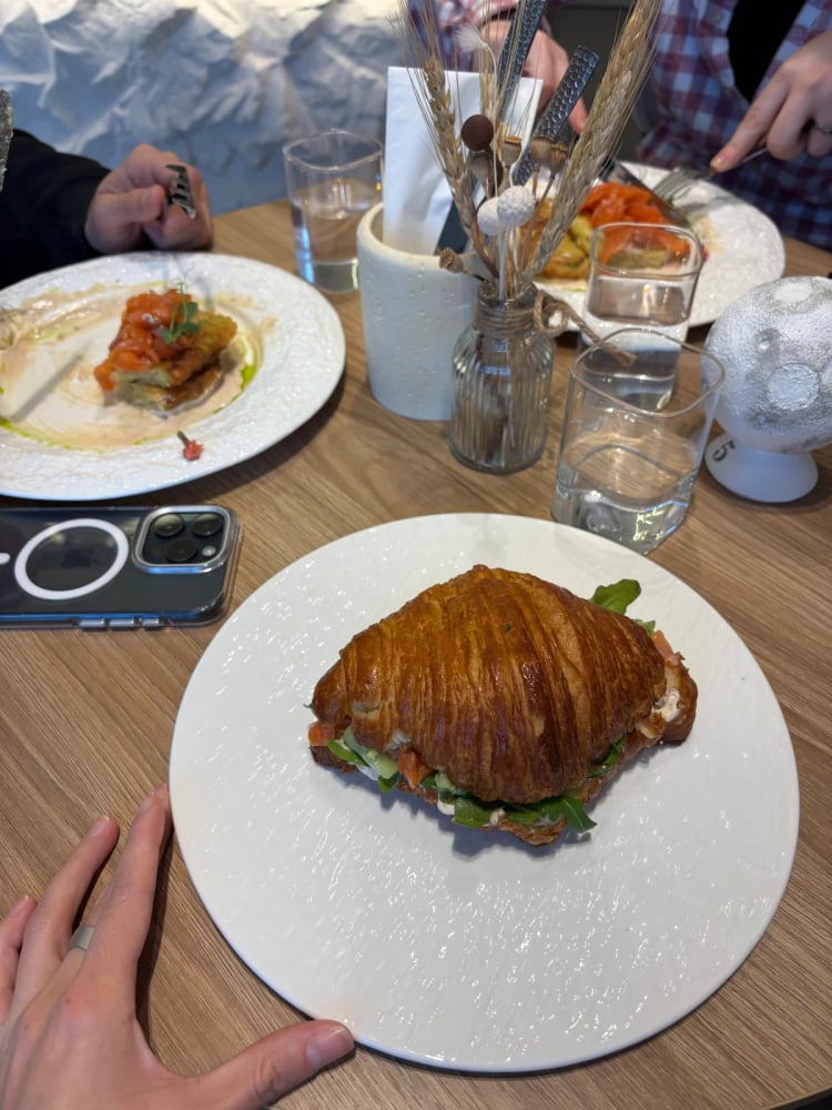 Moonrise coffee Batumi — Batumi