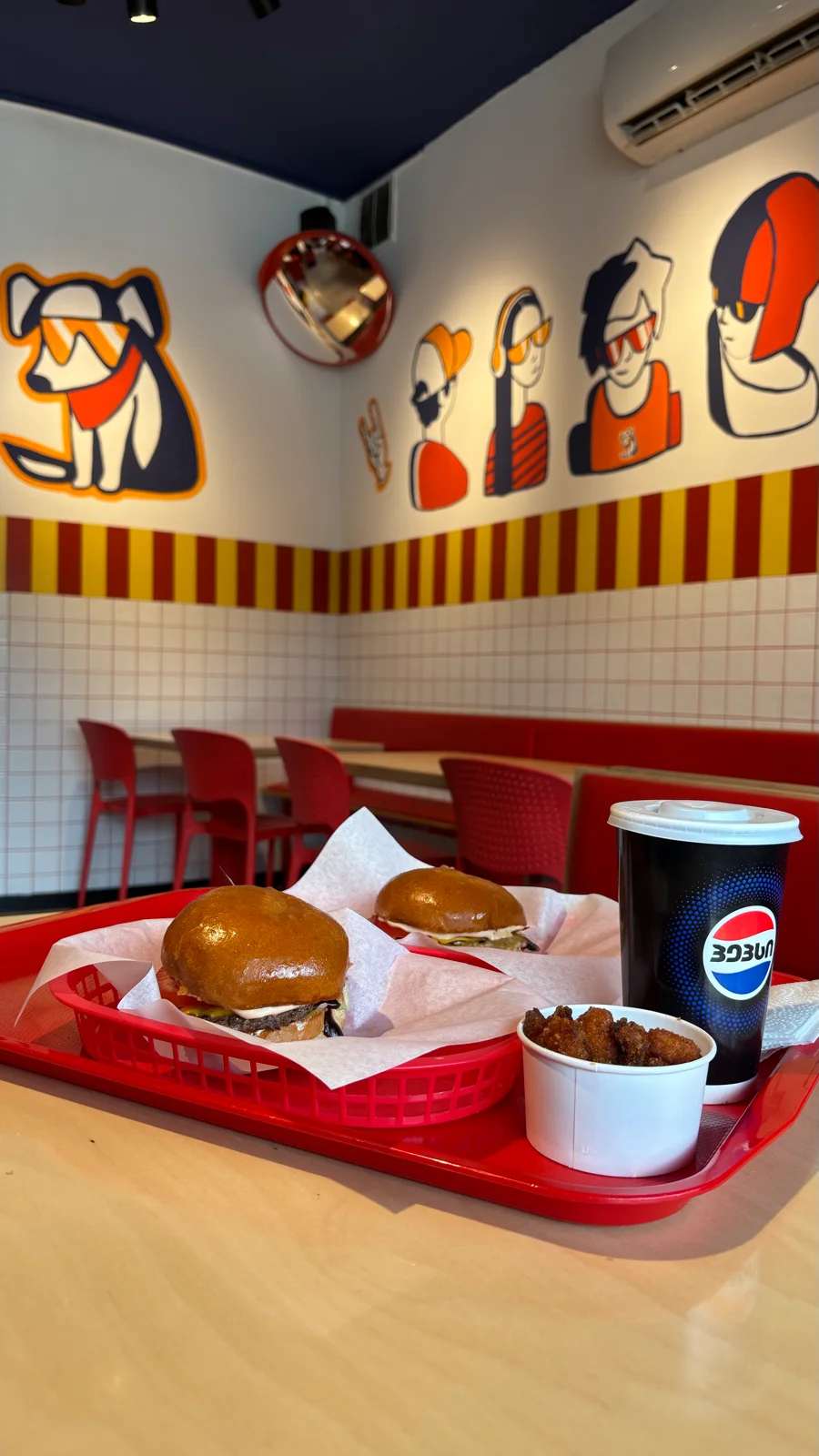 Mugsy's Burger