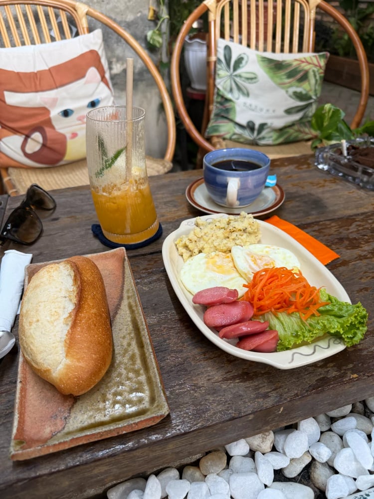 Nha He Coffee Shop — Natural Heritage Area Trang