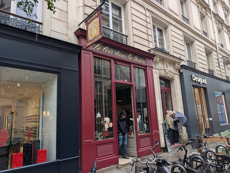 Le Loir dans La Théière — Paris