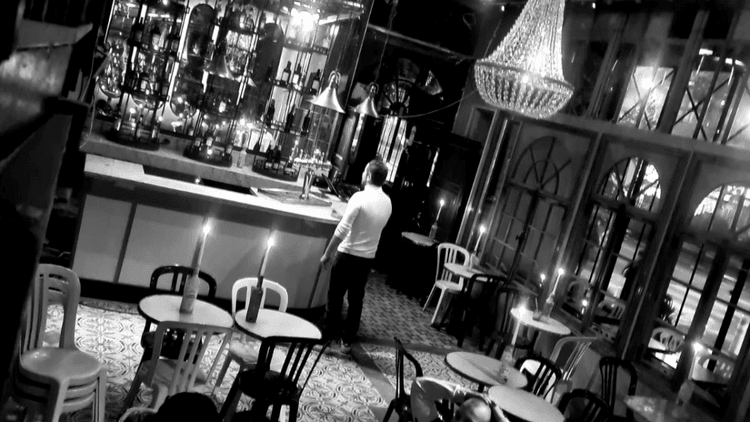 Les Blouses Blanches — Paris