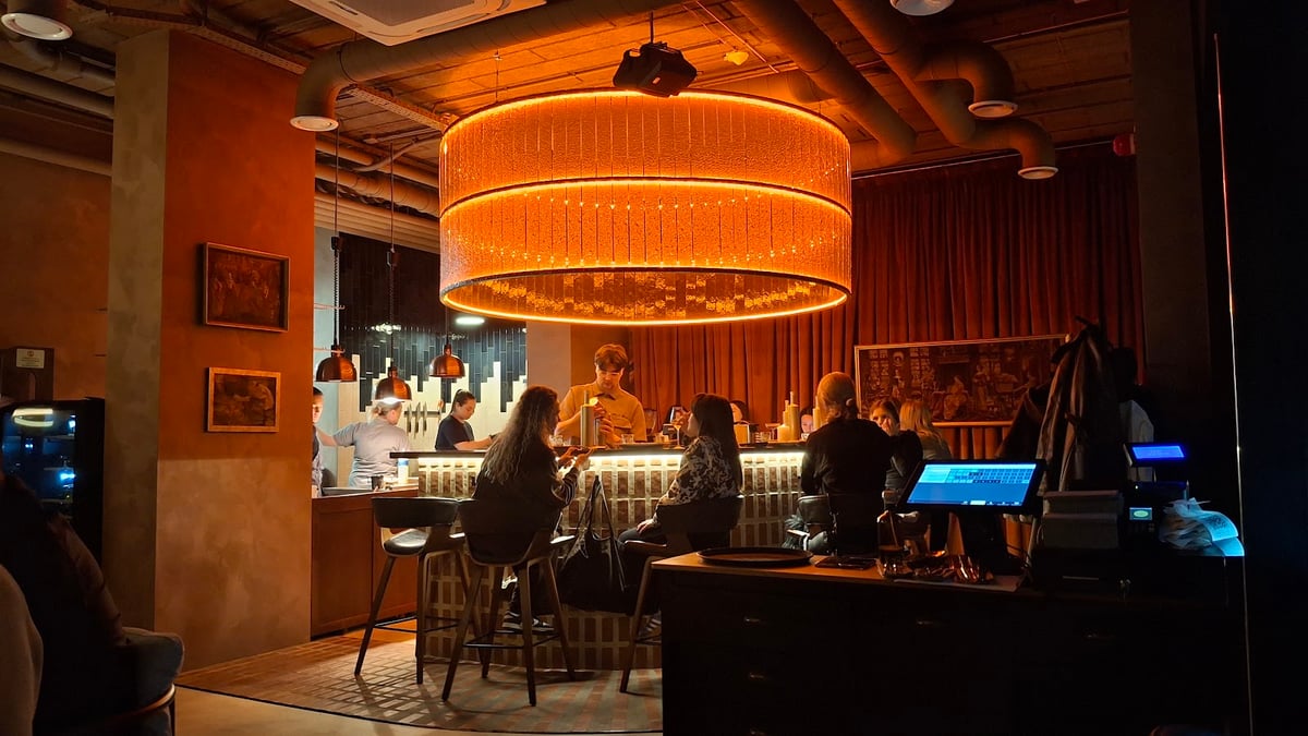 MUR MUR all-day dining.food, wine&feelings