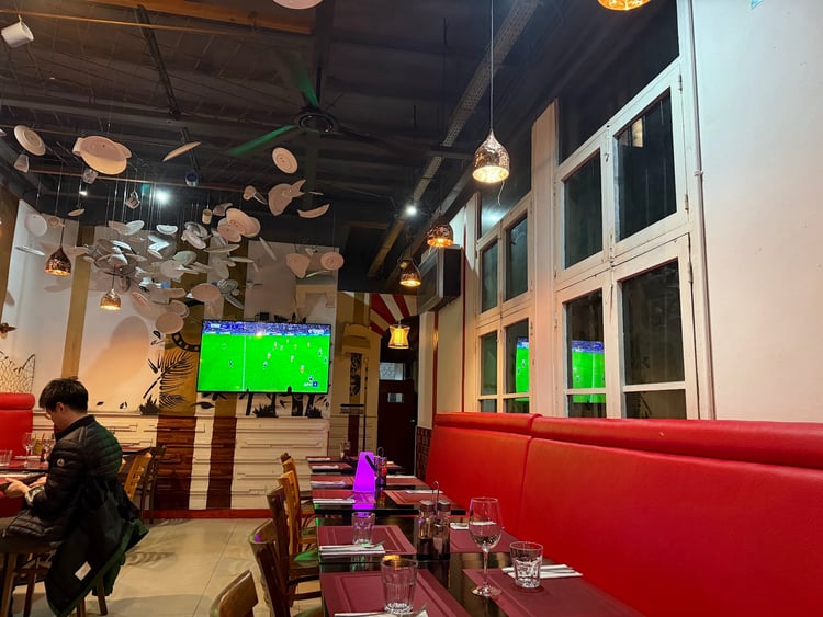 TAPAS AVINYO — Barcelona