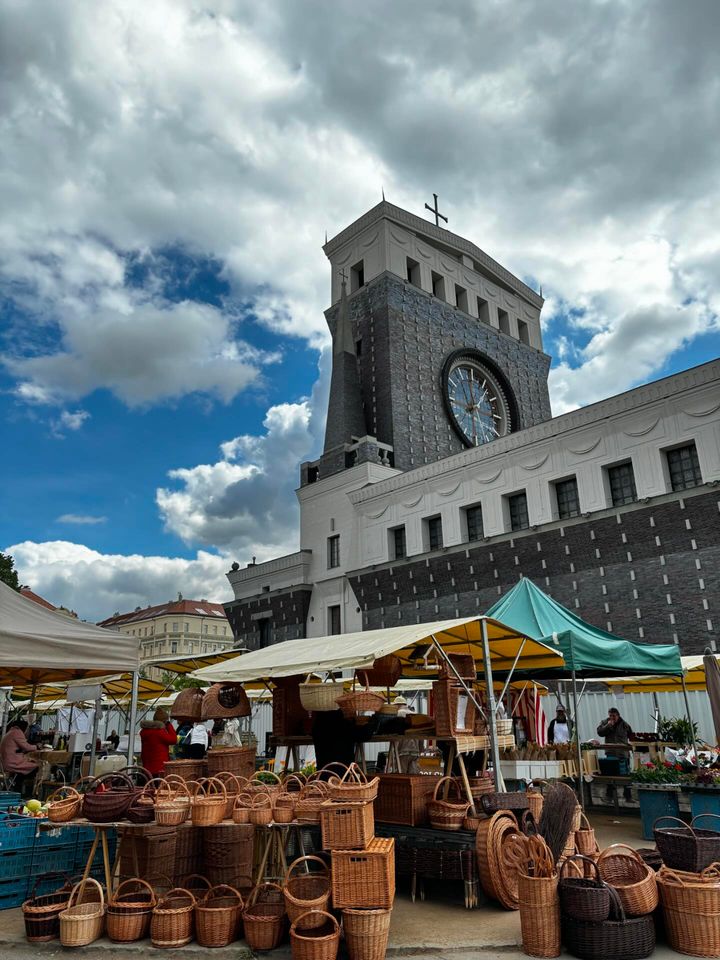 Farmers' Market, Jiřího z Poděbrad — Praha 3