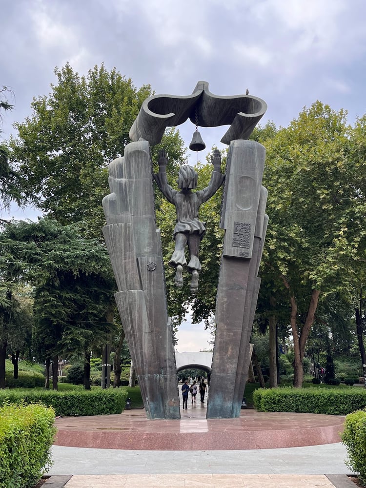 Dedaena Park — Tbilisi
