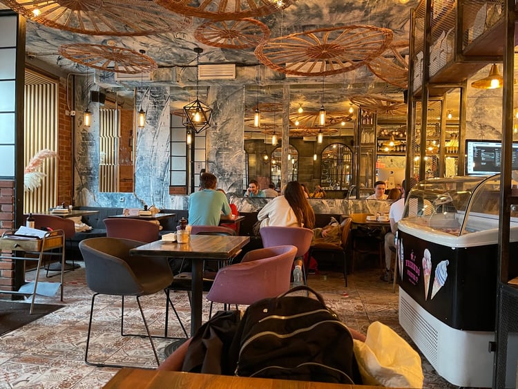 Conversation Cafe — Moscow