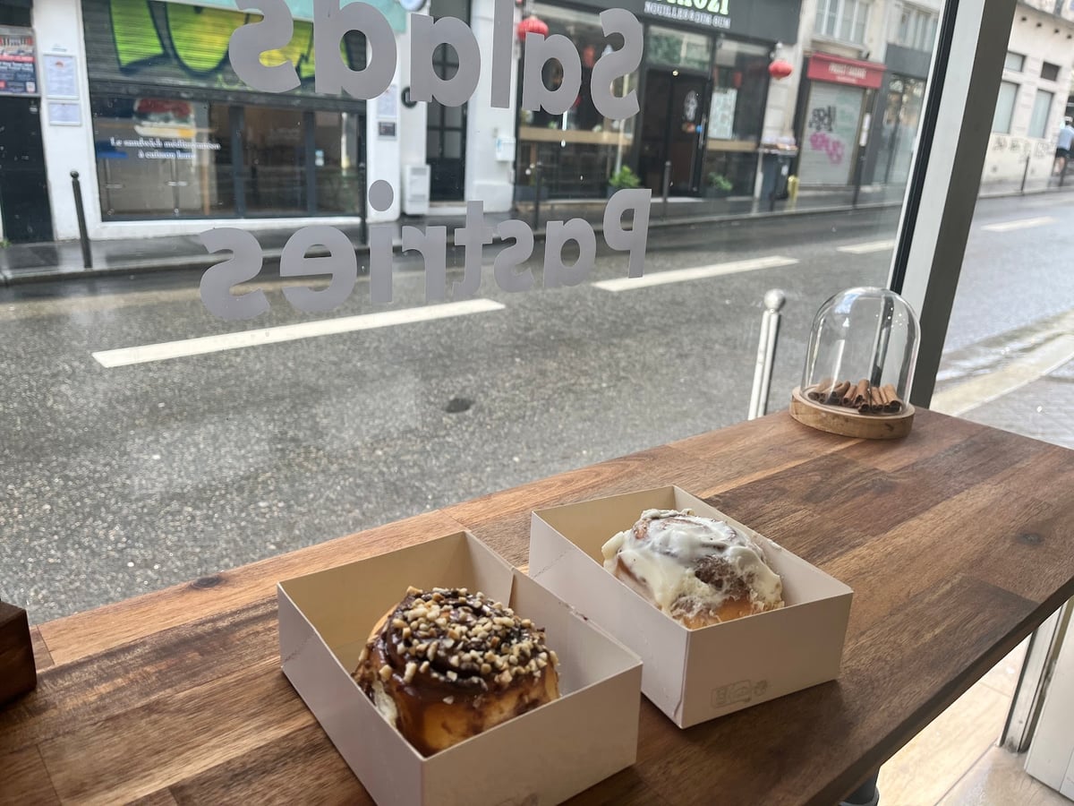 Roll in - Cinnamon rolls & Coffee