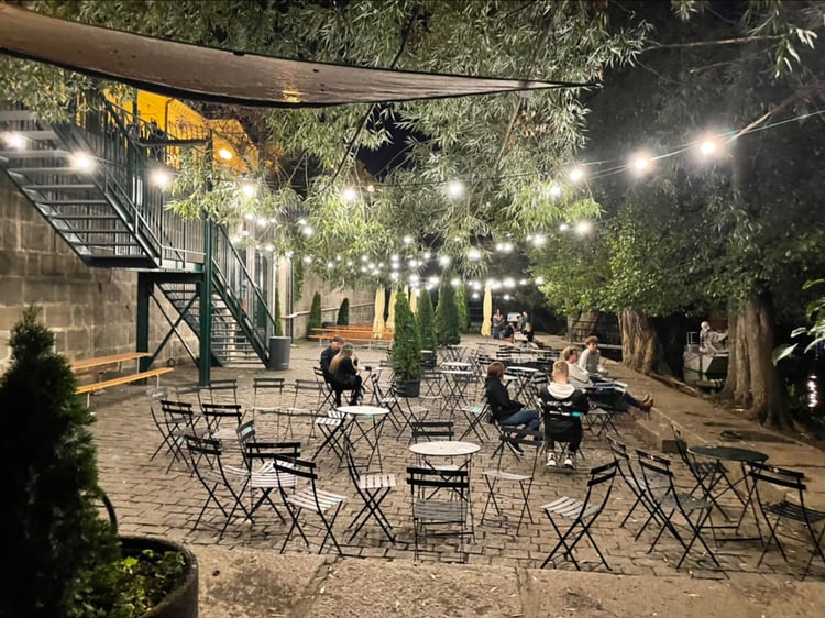 Čapadlo Summer Terrace — Prague 1