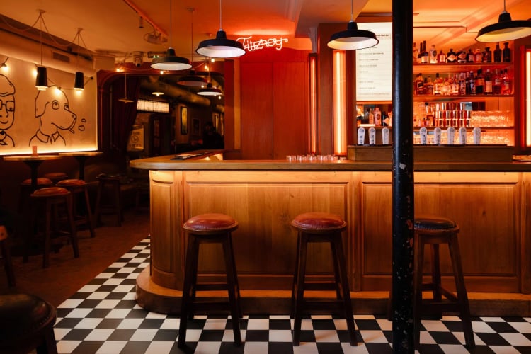 Fitzroy — Paris