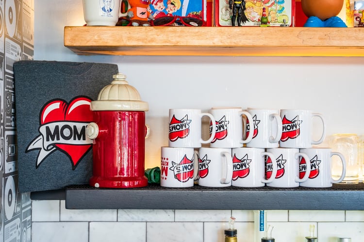 Mom's Kitchen and Bar — New York