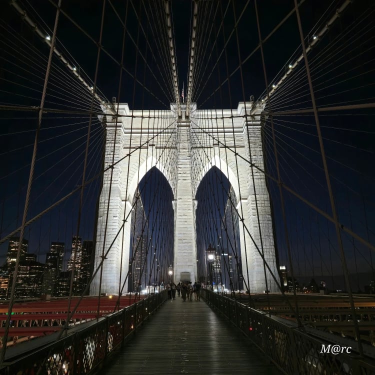 Brooklyn Bridge — New York
