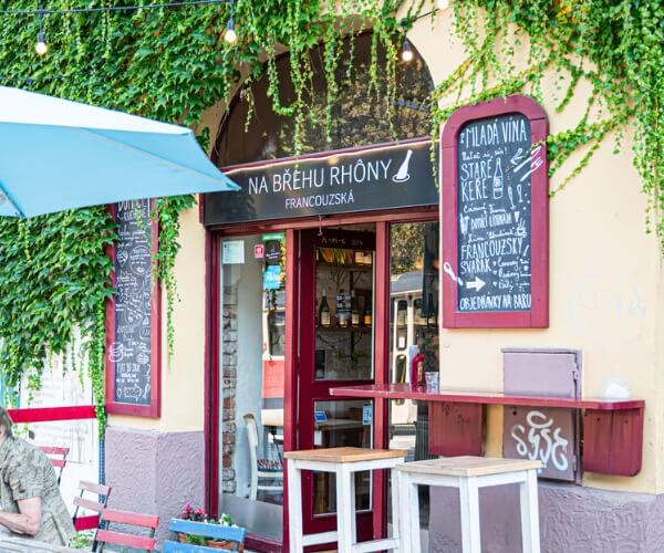 Na břehu Rhôny Francouzská — Praha 101