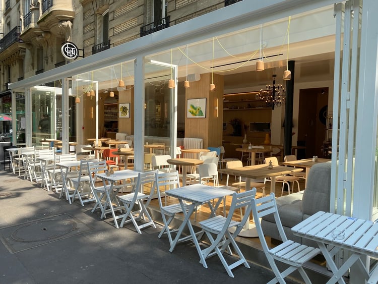 Clint Gare de Lyon — Paris