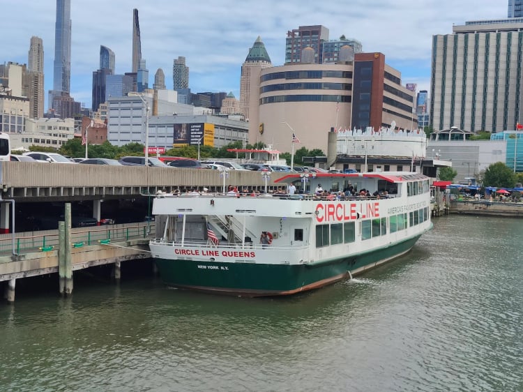 Circle Line Sightseeing Cruises - Midtown — New York