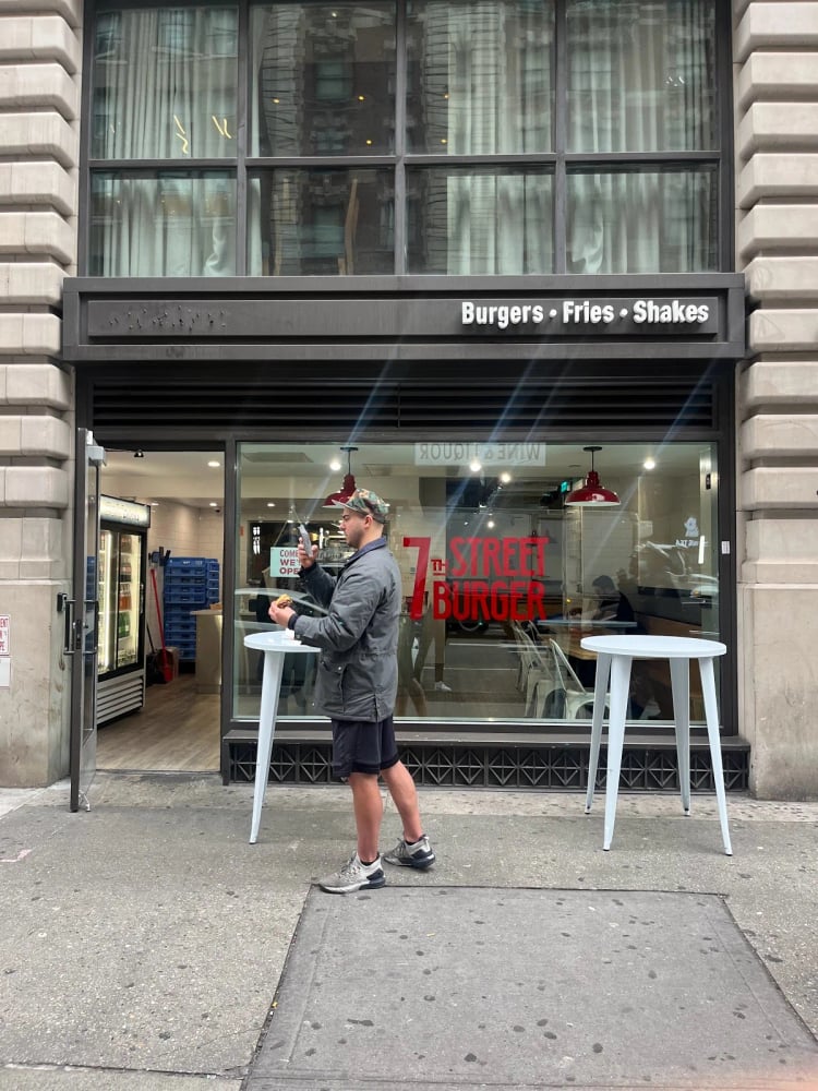 7th Street Burger — New York