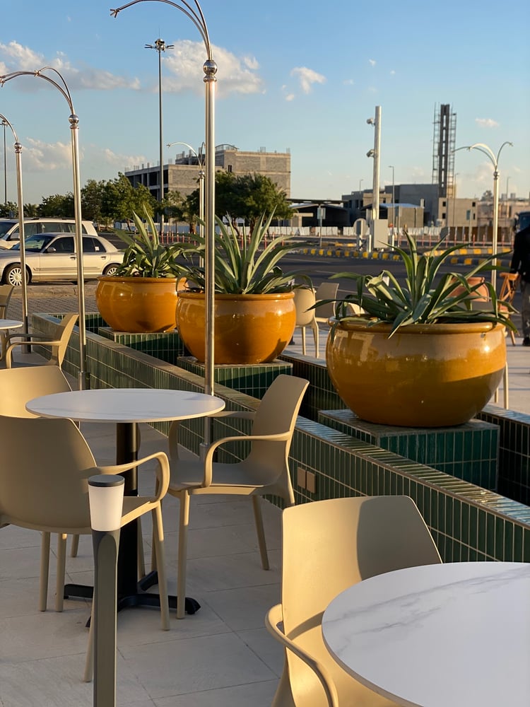 إلى | قهوة مختصة ومخبوزات ela | specialty coffee & bakery — Madinah