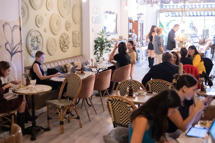 Camelia Art Café | Sagrada Família — Barcelona