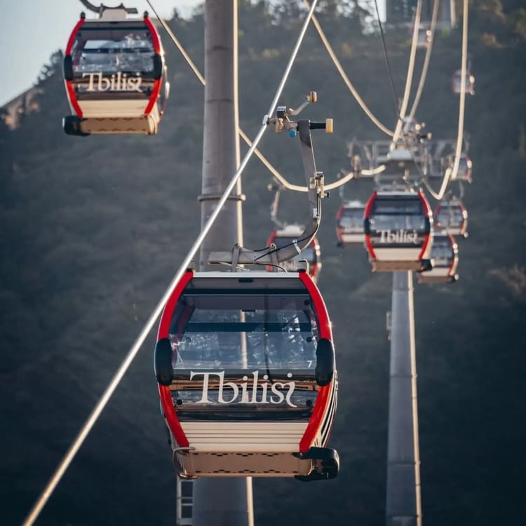 Cable Car Mtatsminda Park - მთაწმინდის პარკის საბაგირო — Tbilisi