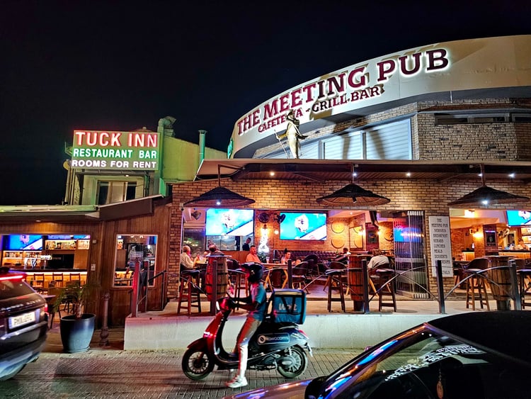 The Meeting Pub — Larnaca