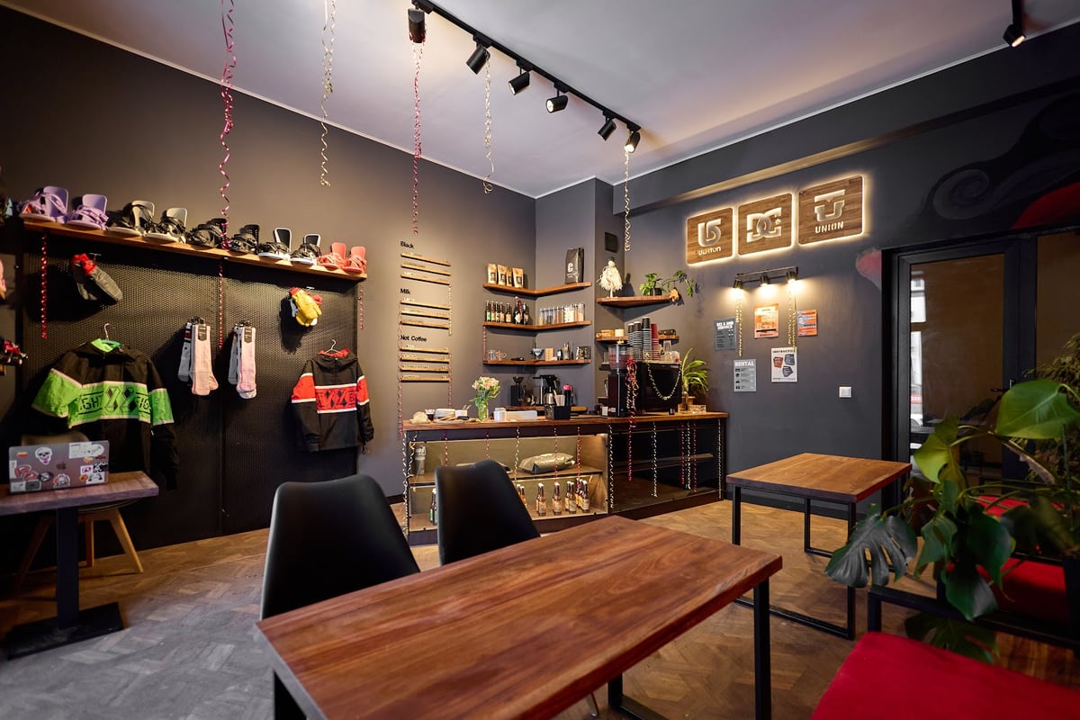 Rider's specialty coffee & boardshop