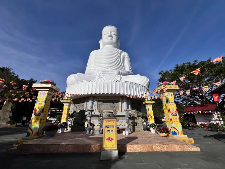 Buddha Statue — Da Nang
