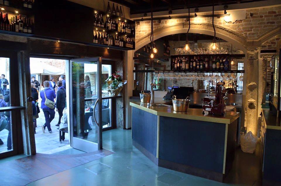 Wine Bar 5000