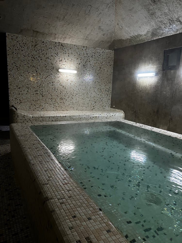 Lisi Bath — Tbilisi