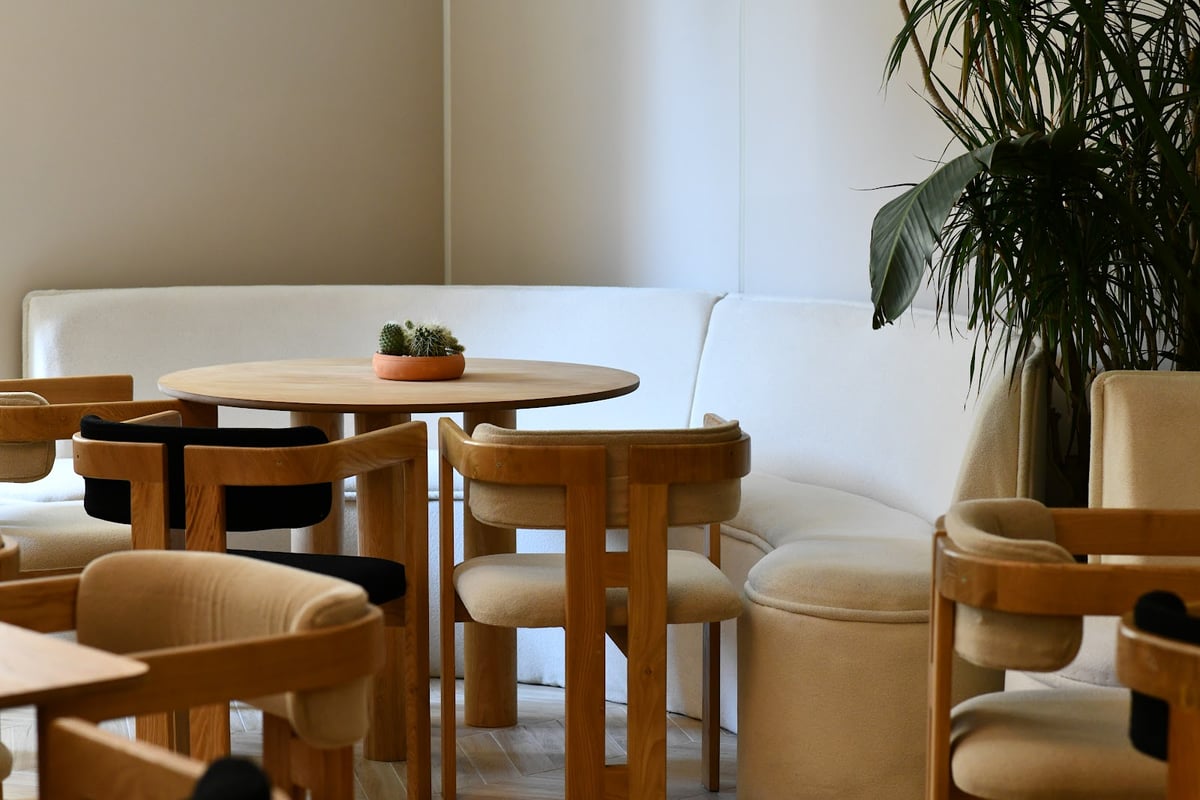 ნიშა რესტორანი • Nisha Restaurant