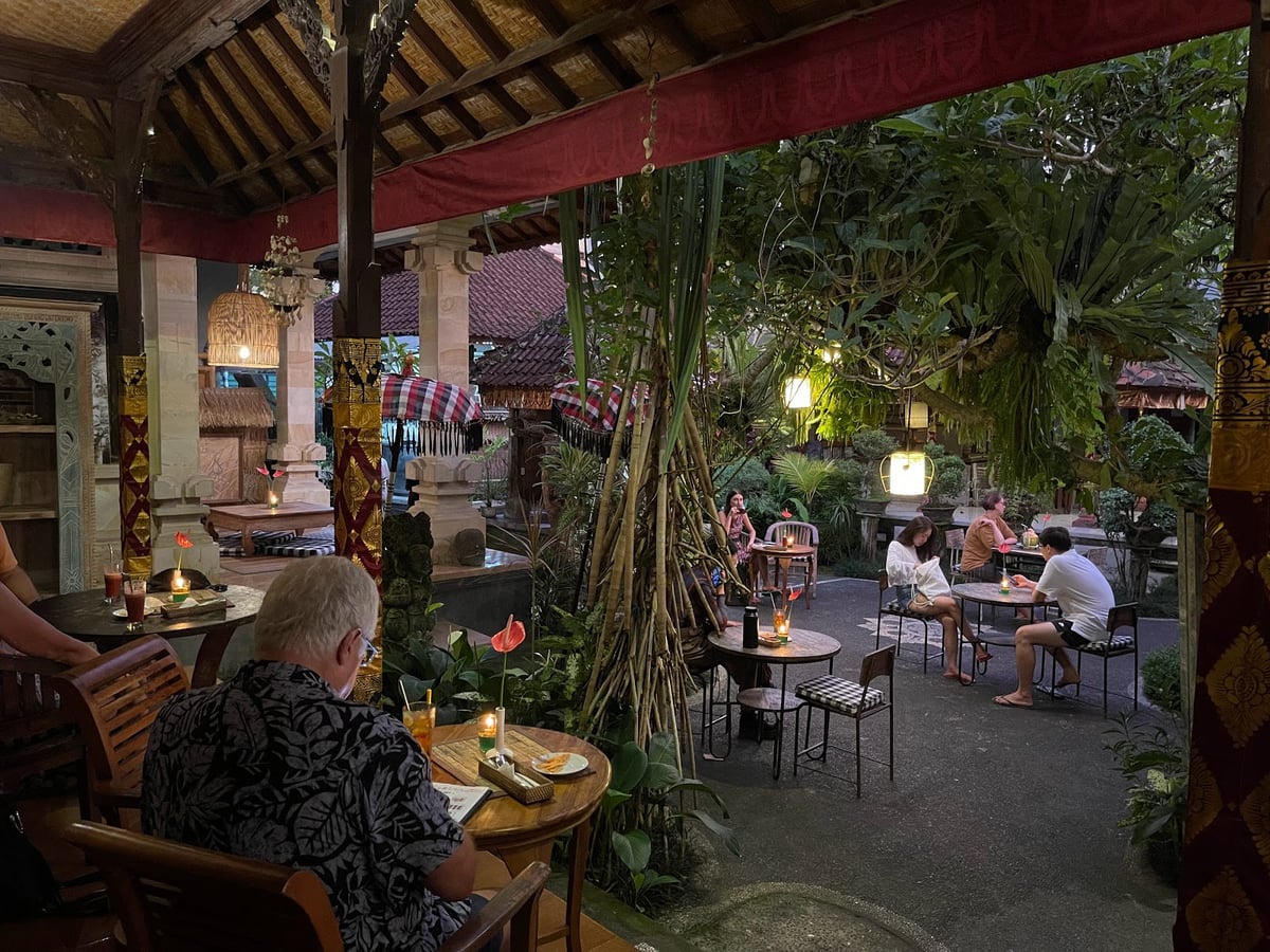 Warung Gauri