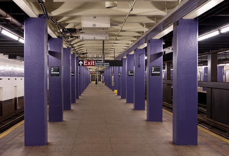 2 Av — New York