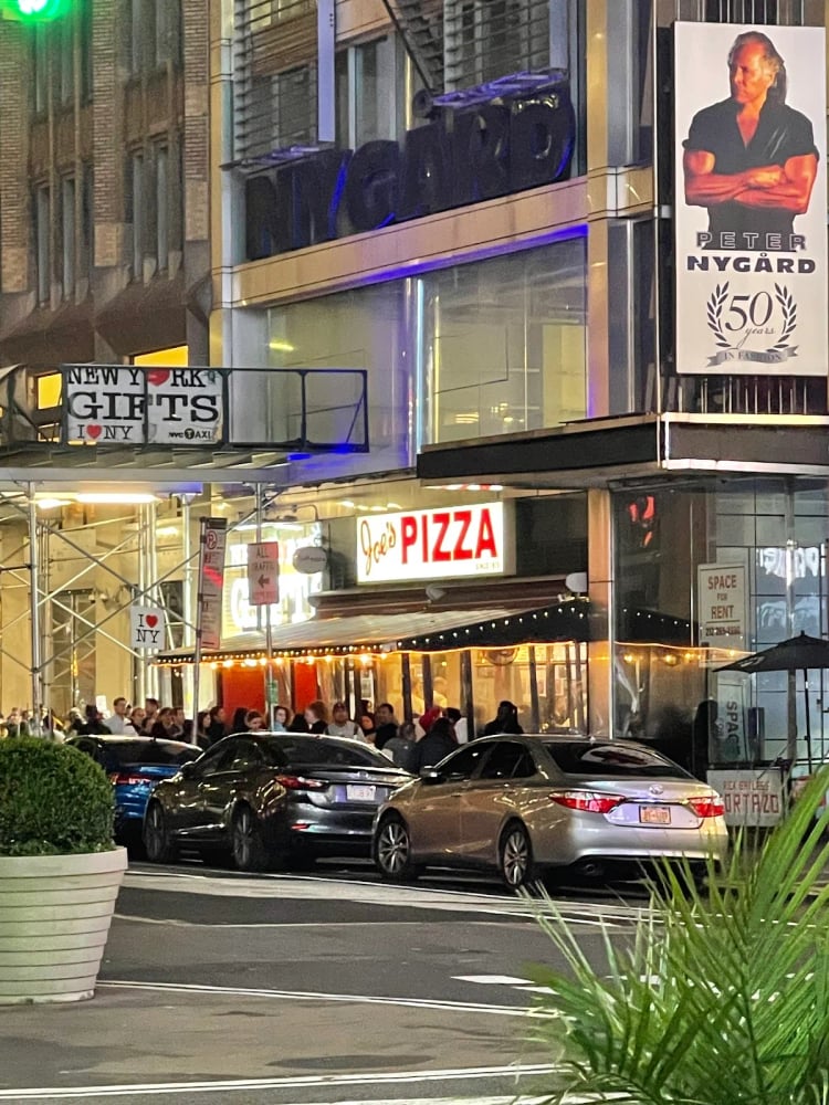 Joe's Pizza Broadway — New York