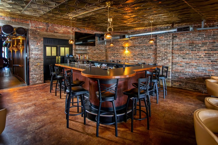 Amphora Wine Bar — Green Bay