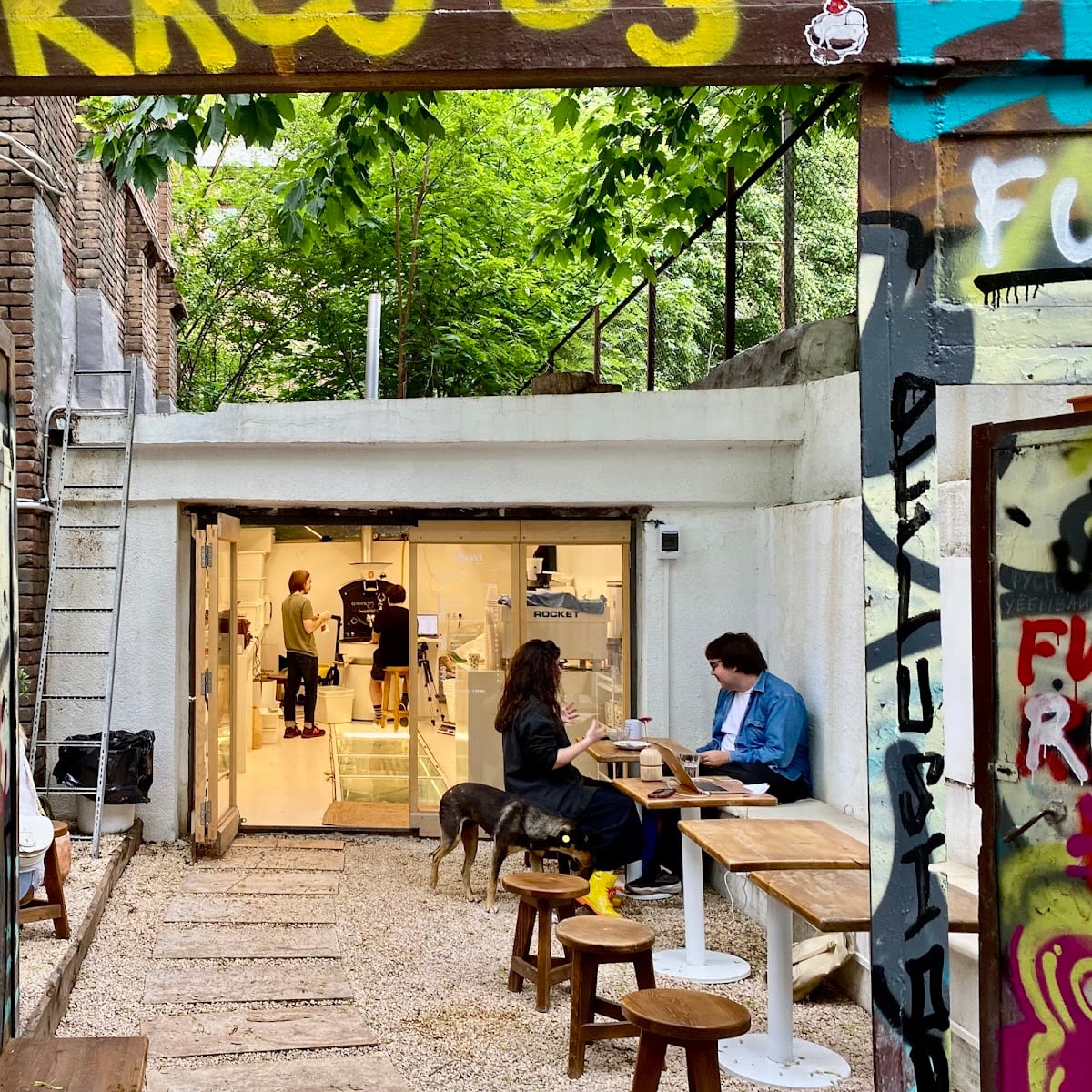 Shavi Coffee Roasters - Garage