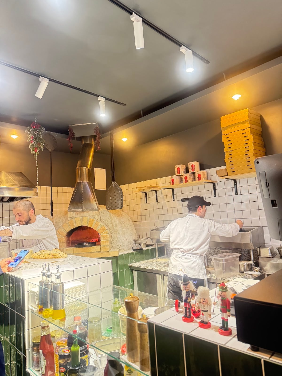 Olio - Neapolitan pizza, fast delivery, Tbilisi