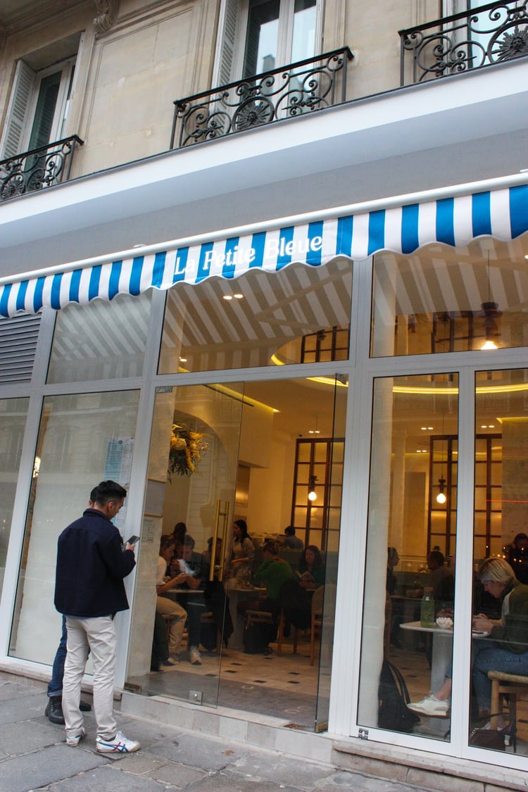 La Petite Bleue — Paris