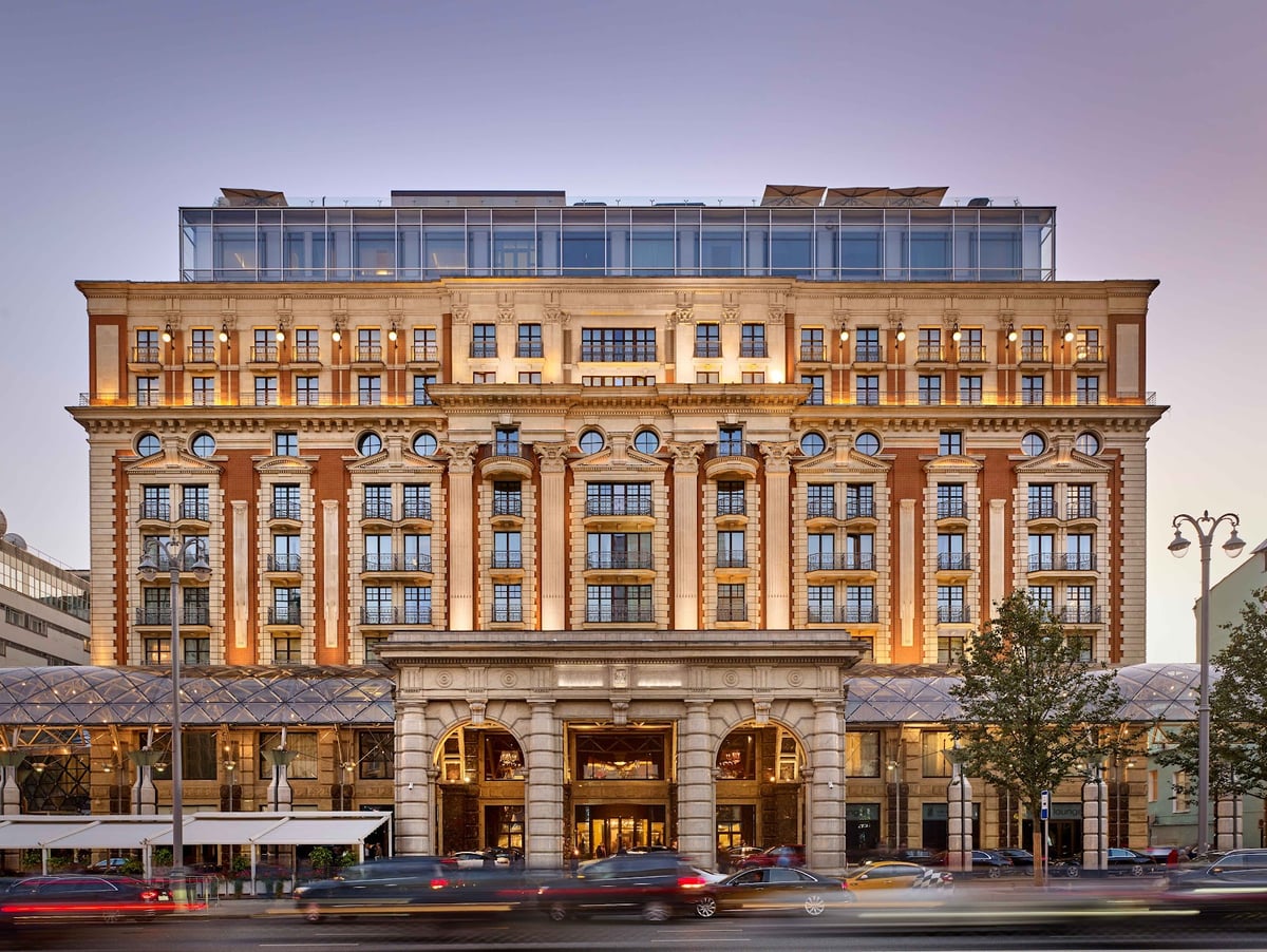 The Carlton, Moscow