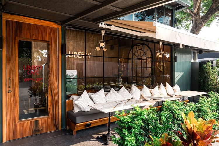 Liberty Cafe Phuket — Choeng Thale