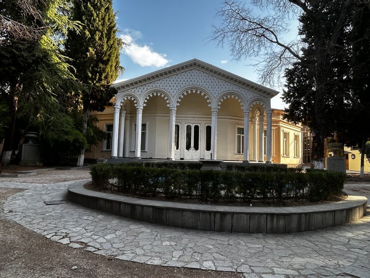 Ilia Garden — Tbilisi